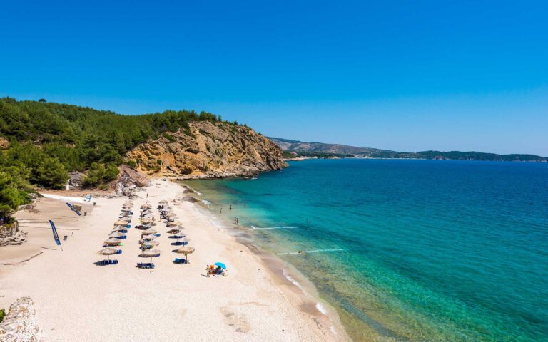 Read more about the article Thassos’ Rich History and Crystal-Clear Waters near Vela Bianca Suites